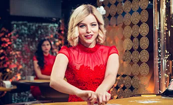 Đội ngũ hỗ trợ khách hàng chuyên nghiệp của okking Casino